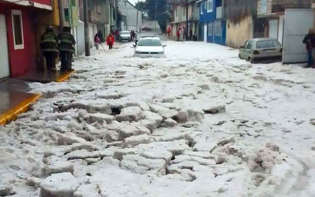 calles de toluca afectadas por granizada 01 de julio