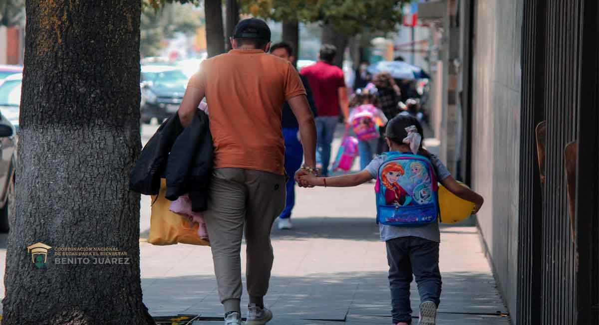 becas benito juárez primaria estan dando nuevas tarjetas para cobrar apoyo