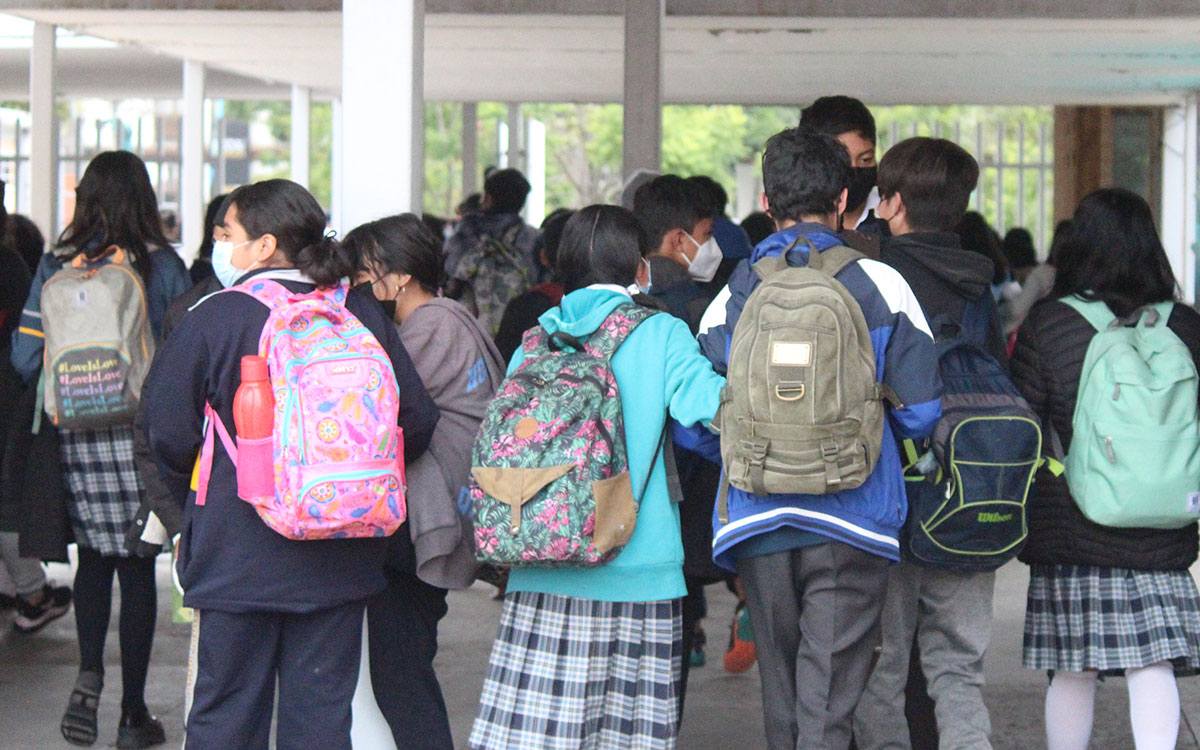 alumnos en escuela con horario extendido en edomex