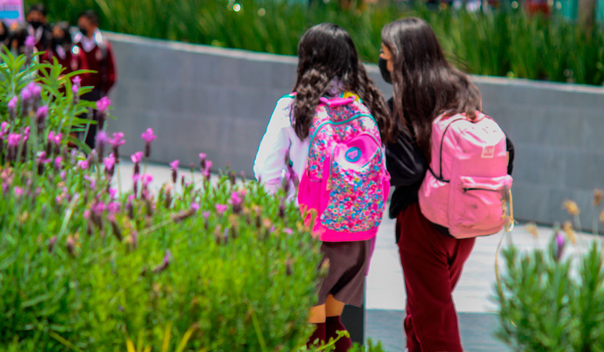 Checa los pasos y la fecha límite para cambiar a tu hijo de escuela o de turno para el ciclo escolar 2022-2023, a través del portal PAEB.