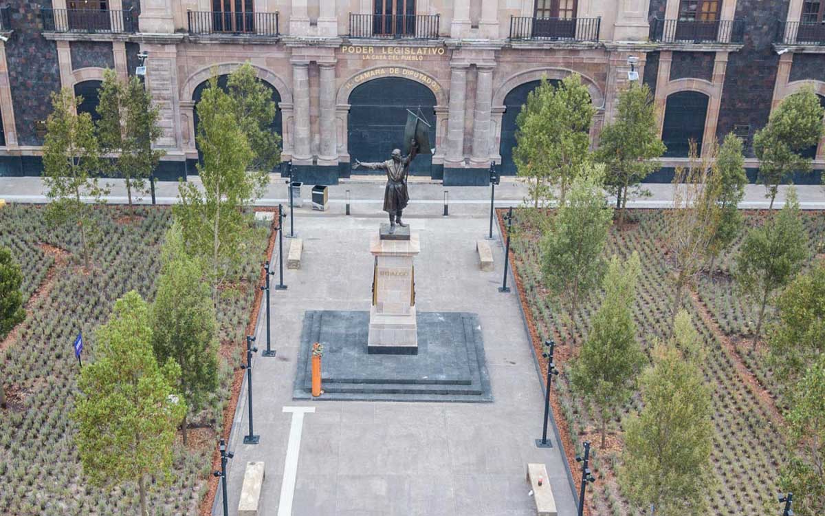 plaza de los martires toluca ESTA A MAS DEL 90 POR CIENTO DE AVANCES