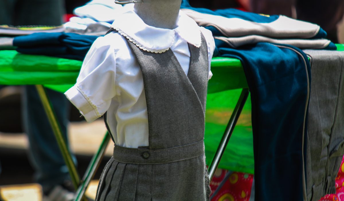 Mi Beca Para Empezar 2022 - ¿De cuánto es el apoyo para uniformes escolares de primaria y secundaria?