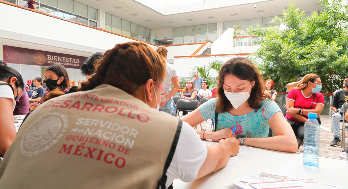 becas amlo te da 9800 pesos con programa jóvenes construyendo el futuro