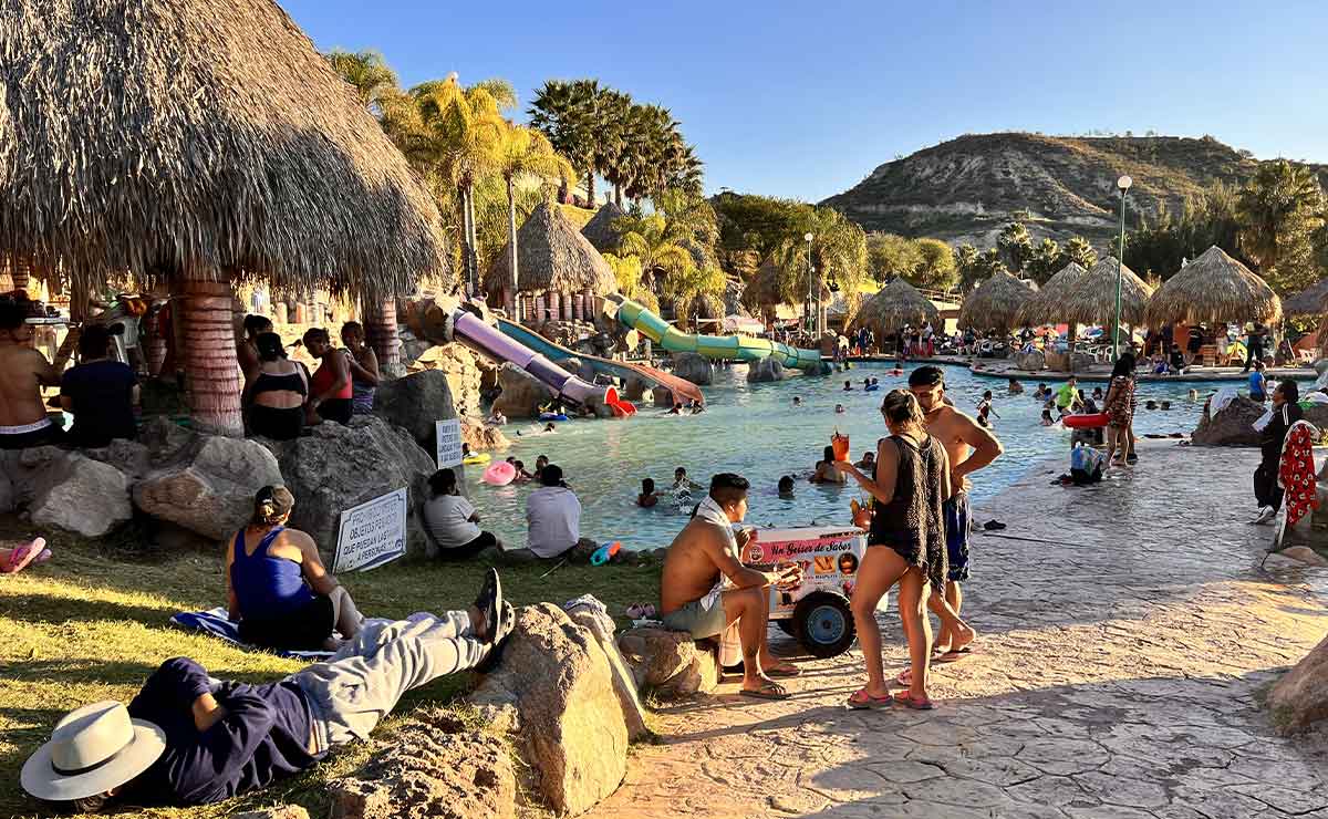 Turistas disfrutando de sus vacaciones