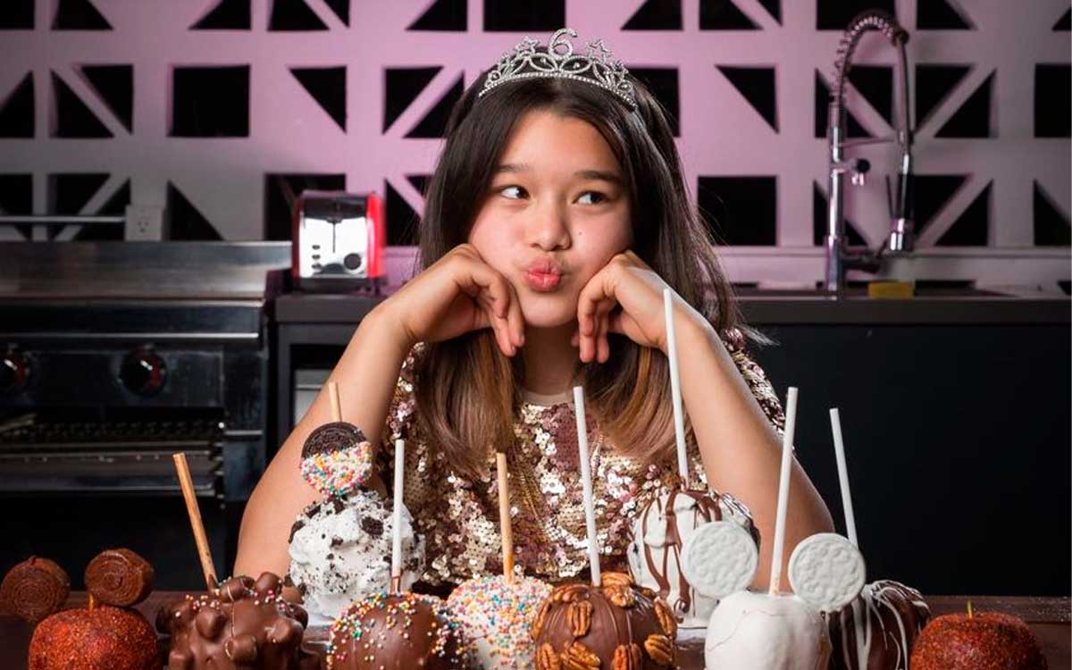 quinceañera se vuelve viral por ser mente de tiburos y emprender negocio en vez de fiesta