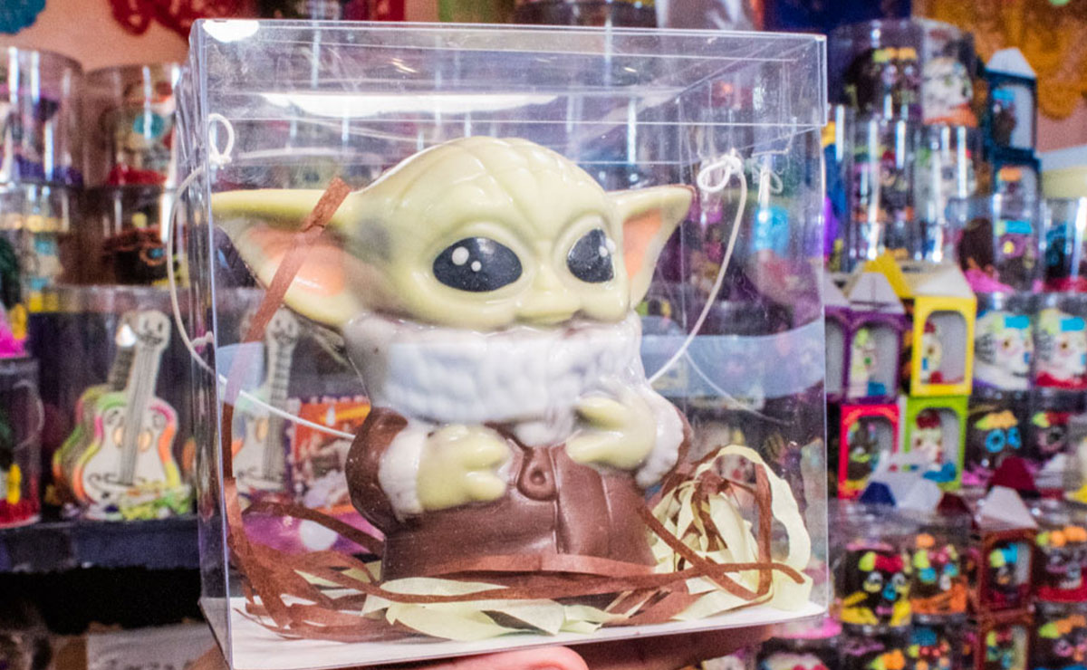 Baby Yoda de chocolate en la feria del alfeñique