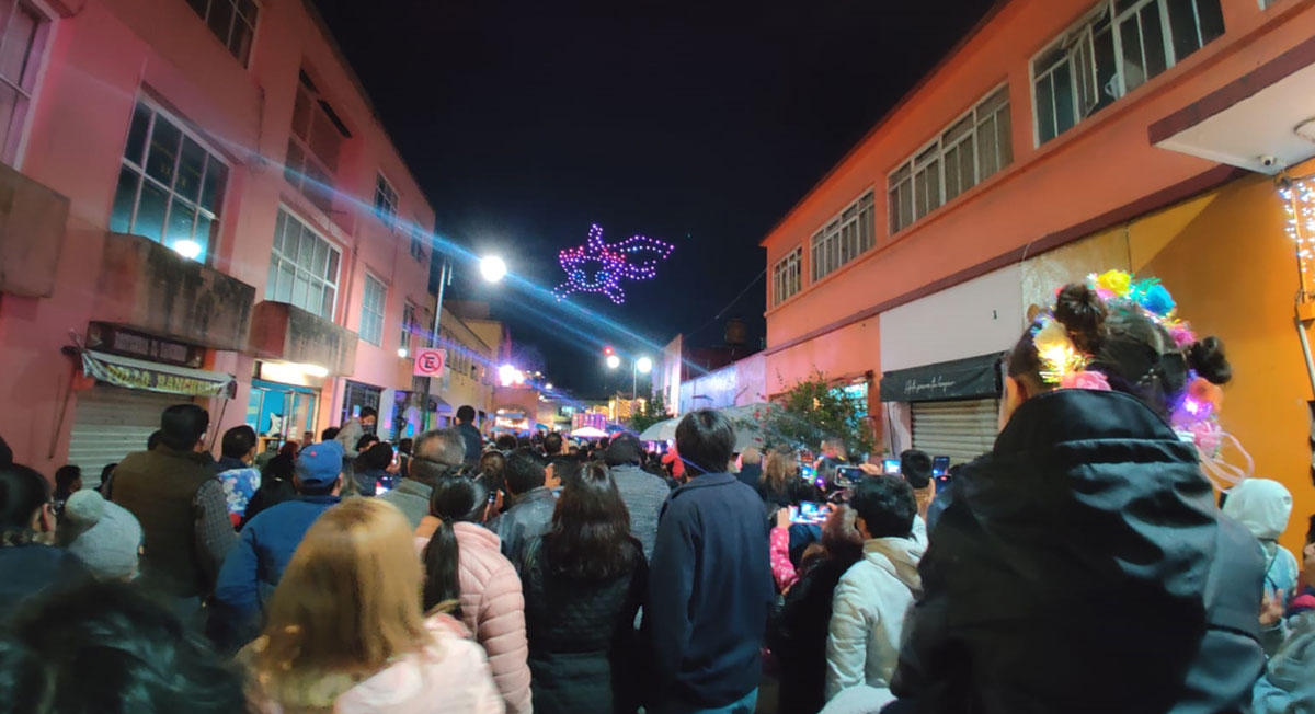 inauguración del festival quimera metepec 2022 con drones