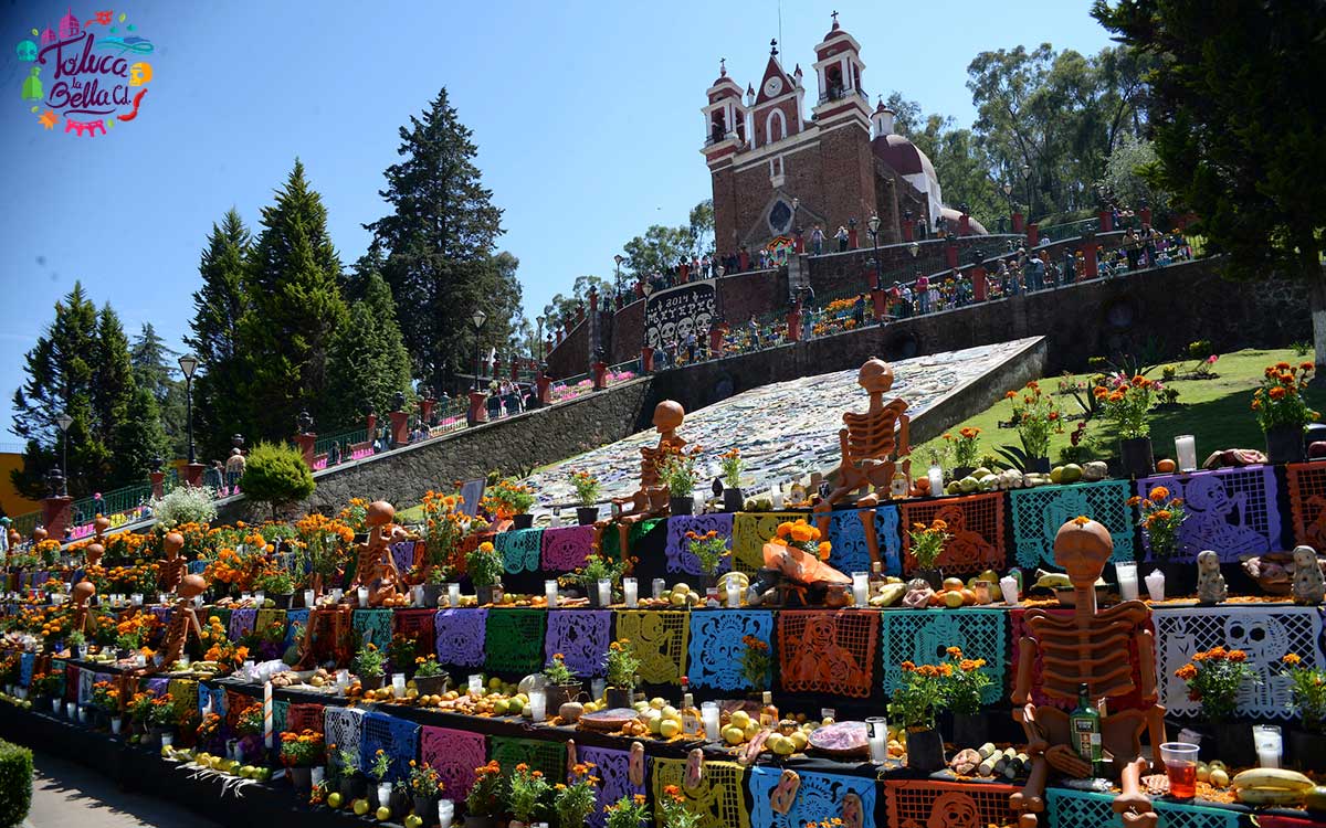 donde colocan la ofrenda monumental de metepec 2022
