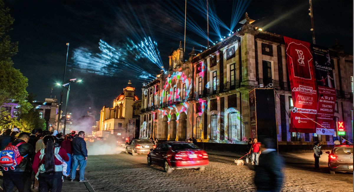 video mapping en ayuntamiento de toluca por feria del alfeñique 2022