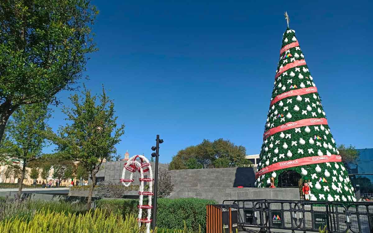 cuando encenderan el arbol navideño toluca 2022
