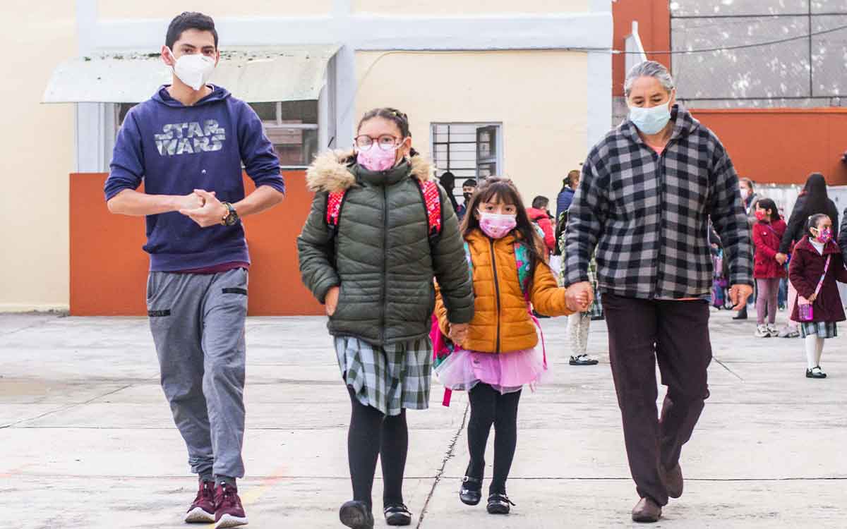 estundiantes listos para suspension clases sep en enero