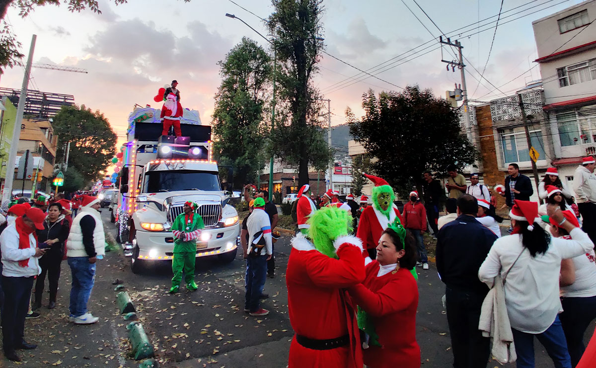 Desfile navideño en Toluca