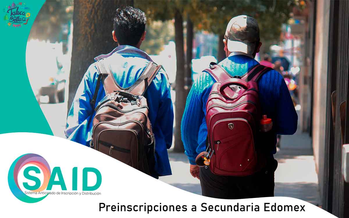 alumnos revisando la convocatoria said 2023 para preinscripciones a secundaria edomex