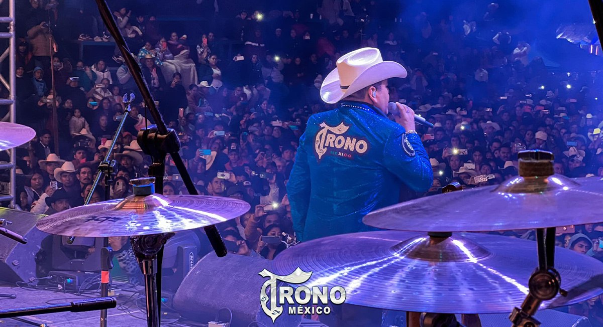 El Trono de México durante un concierto