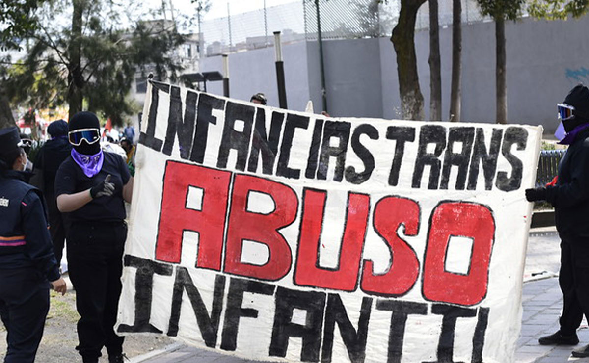 Marcha feminista en Toluca rumbo al 8m