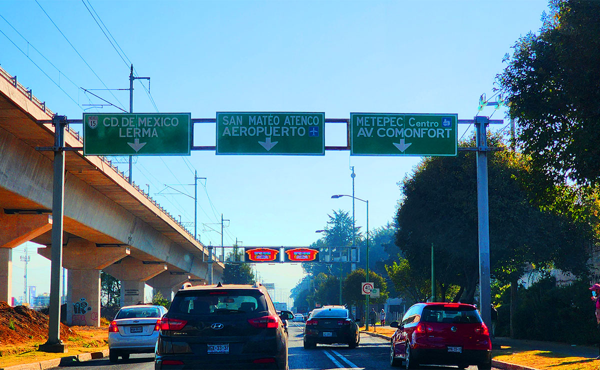 Vehículos sobre Torres en Toluca