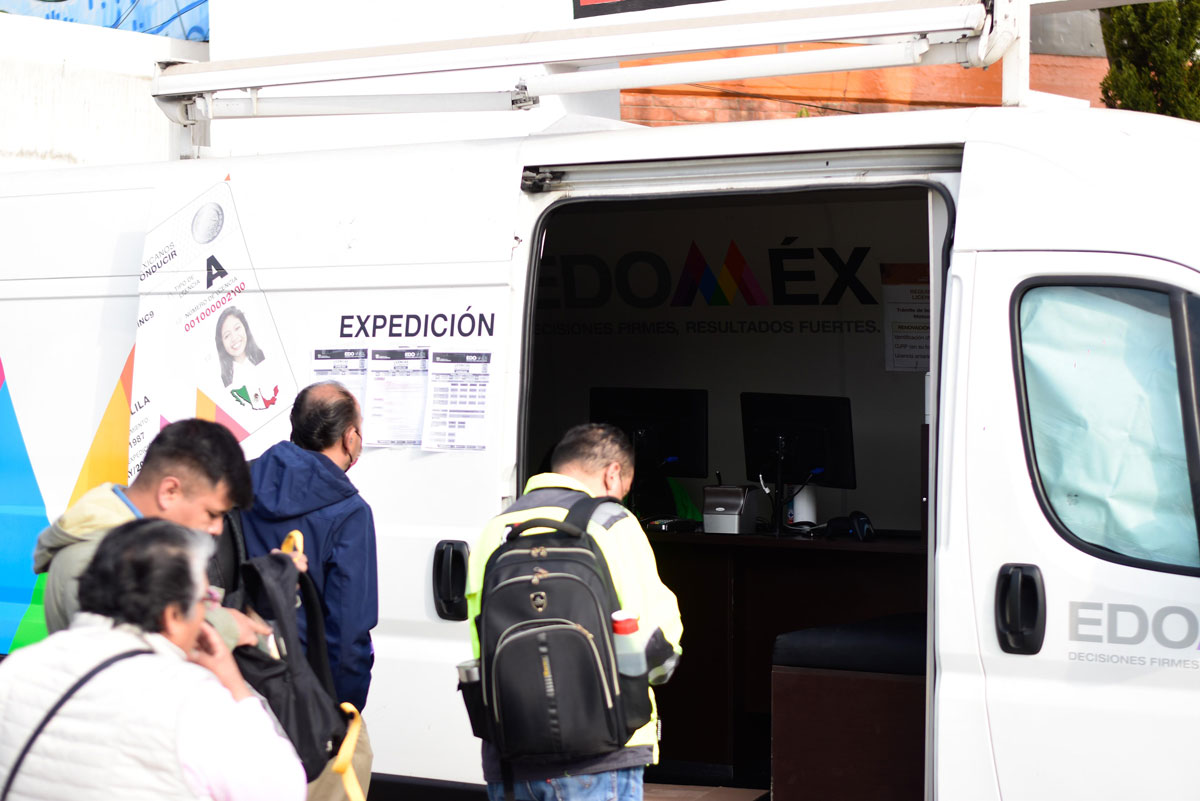 Licencia de conducir edomex 2023 mexiquenses acuden a unidades móviles