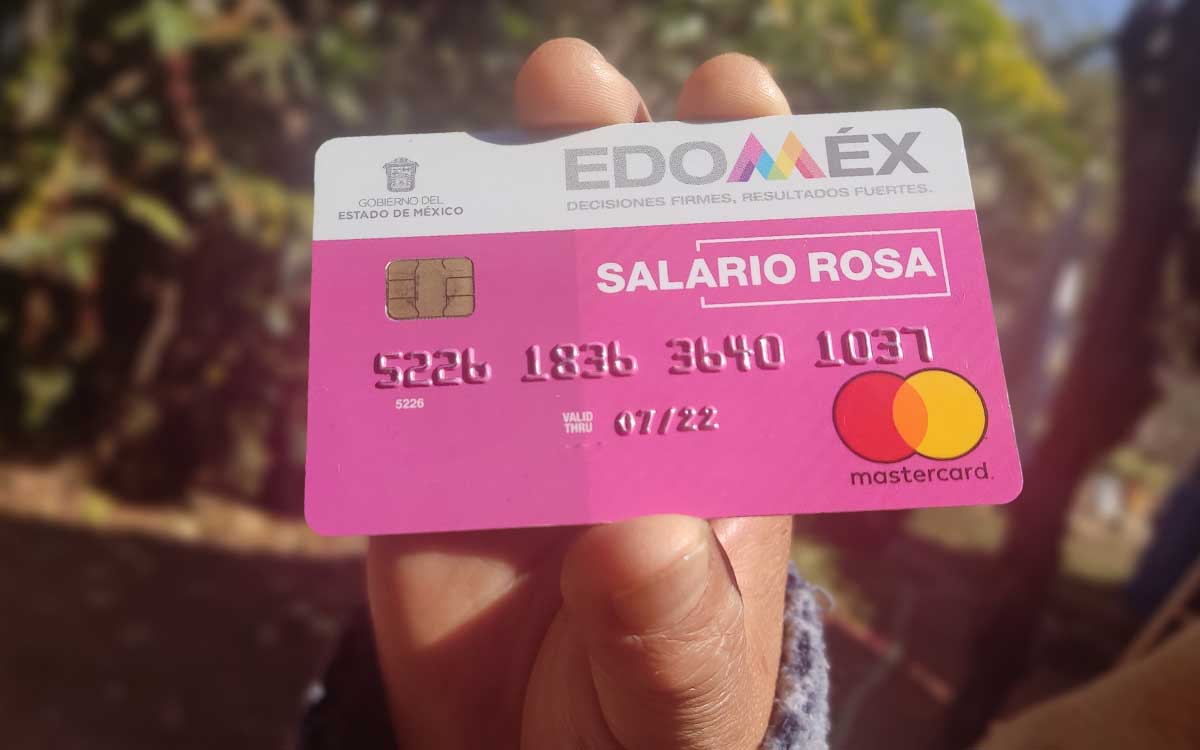 beneficiaria de salario rosa 2023 con tarjeta rosa