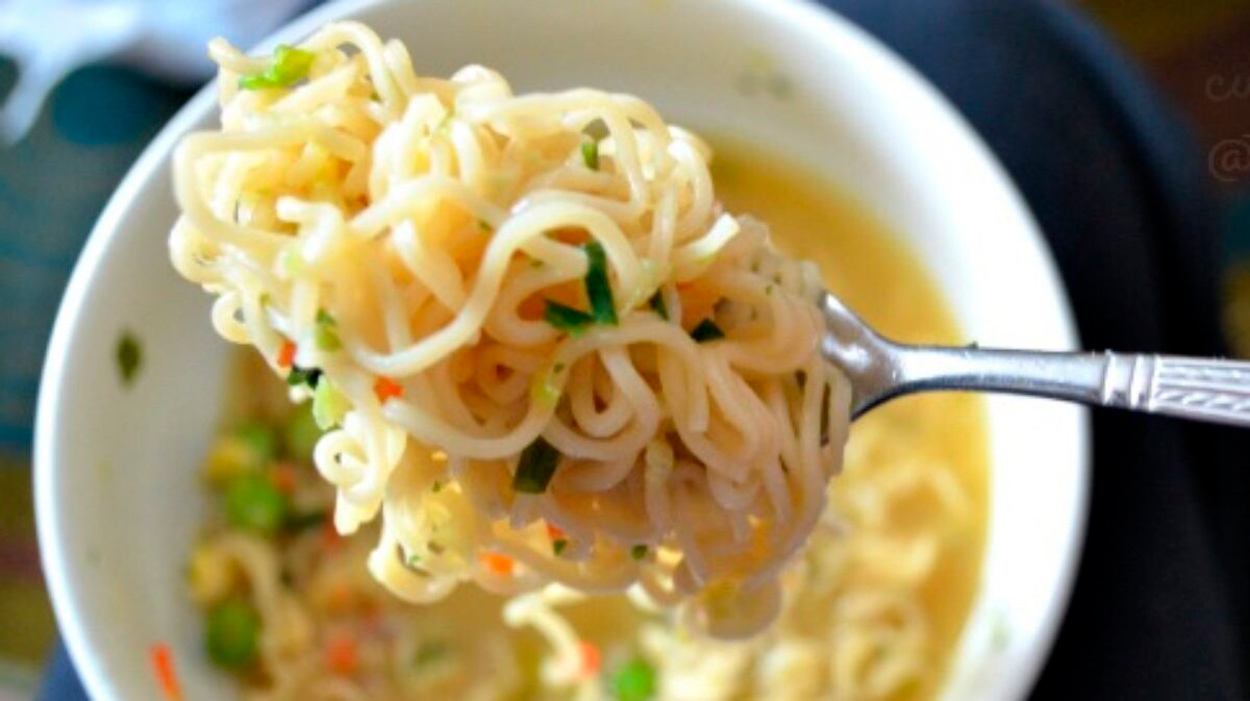 Conoce las sopas instantáneas más dañinas vendidas en México