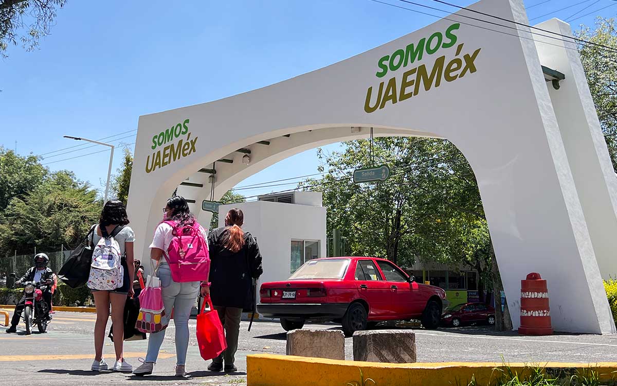alumnos listos para disfrutar las vacaciones de semana santa 2023 uaemex