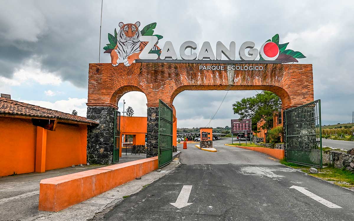 fachada y entrada a zoologico de zacango toluca 2023