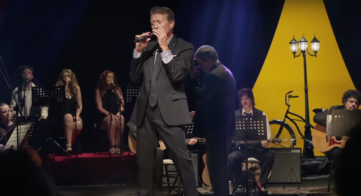 José María Napoleón durante un concierto