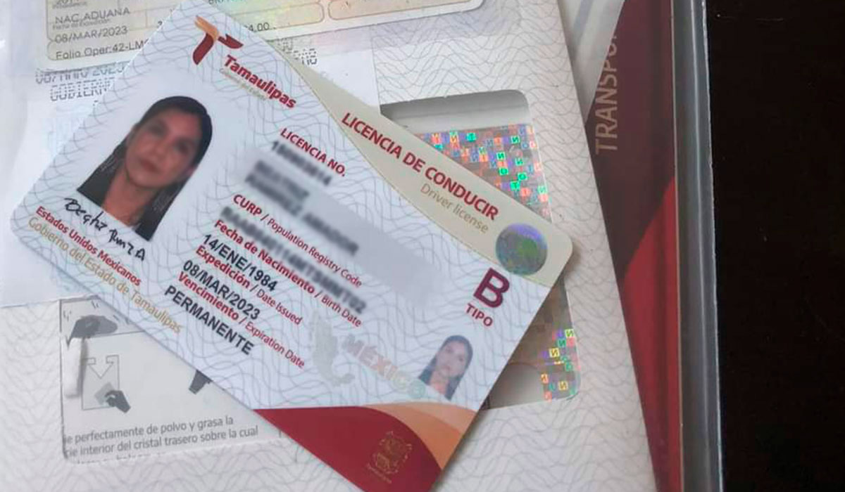 Si vives en el Edoméx, aquí te contamos si es posible tramitar la licencia de conducir permanente 2023 en los Estados dónde está autorizada.