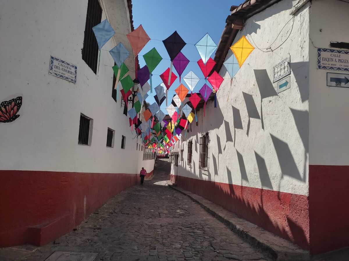 imagen de valle de bravo por mega puente de marzo