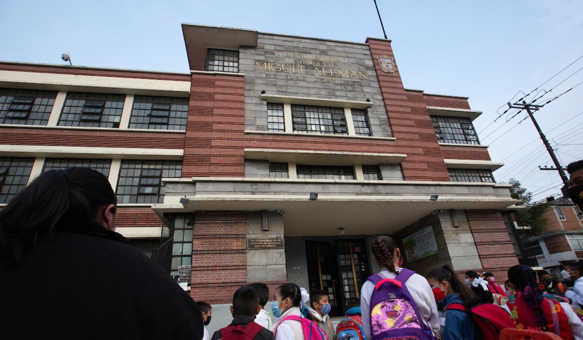 Alumnos de la SEP 2023 previo a los descansos del ciclo escolar 2022-2023