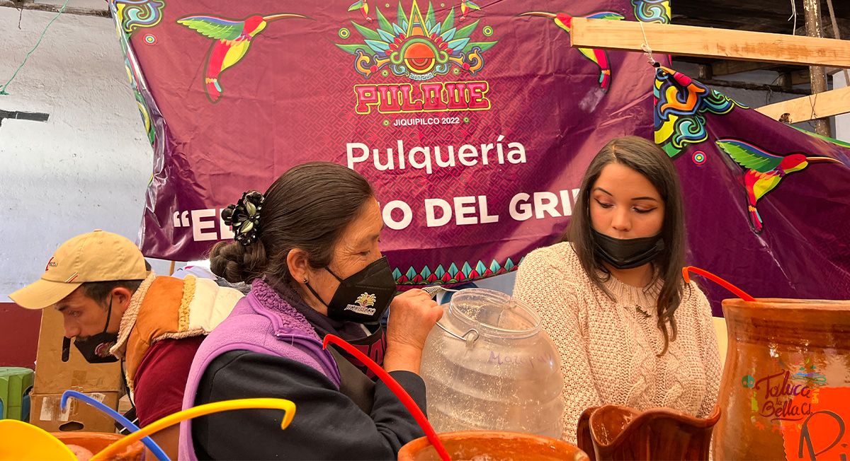 Puesto de pulque en la Feria del Pulque Jiquipilco 2022