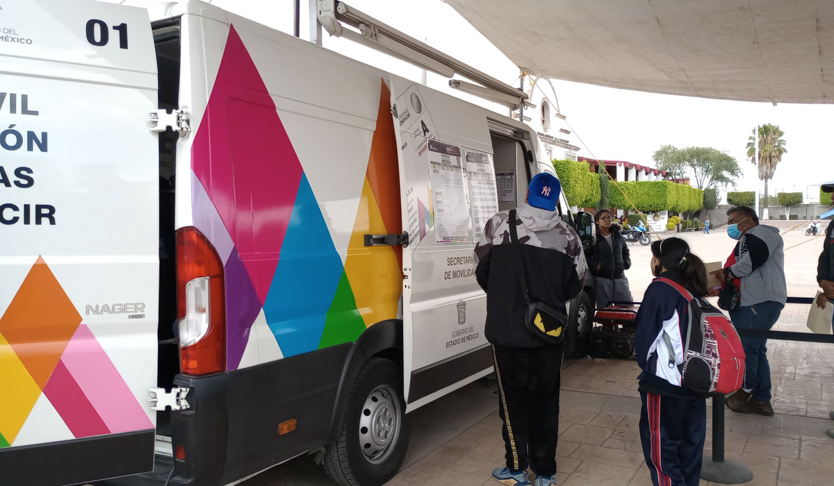 Checa la ubicación de las unidades móviles para tramitar la licencia de conducir Edoméx 2023; así como días, horarios, costos y requisitos.