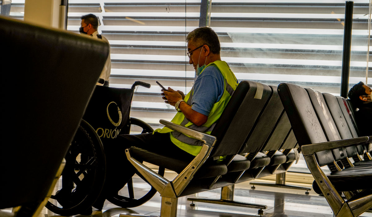 ¿Eres adulto mayor o tienes una discapacidad? Checa cómo puedes y qué necesitas para entrar al programa Abriendo Espacios y obtener un empleo.