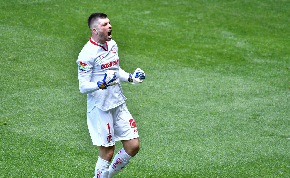¿Thiago Volpi se va de Toluca? Rayados está interesado en el portero