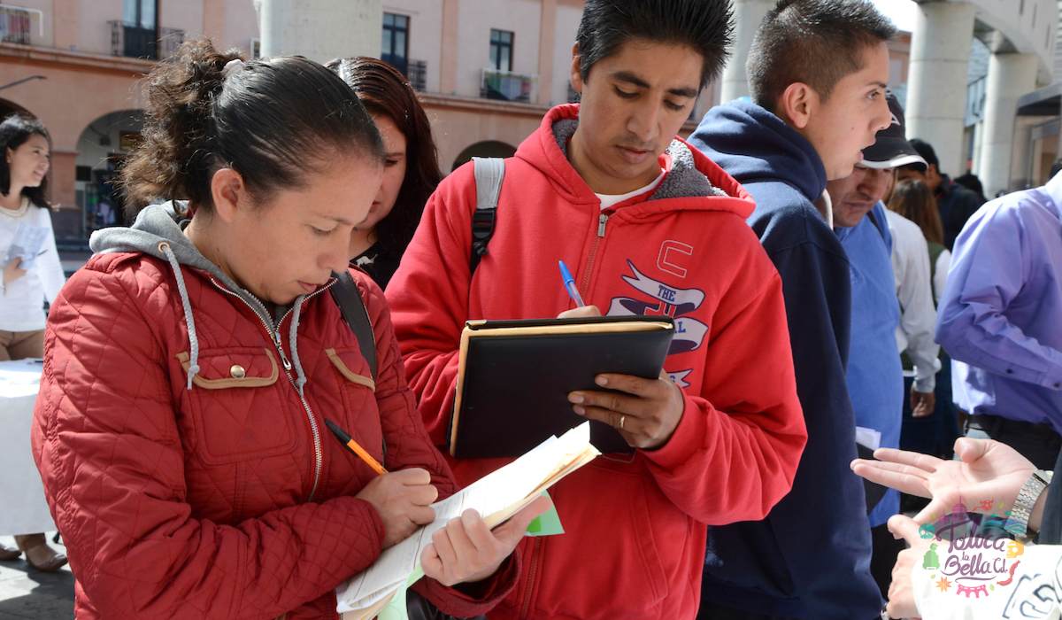 Personas buscando empleo en Toluca 2023