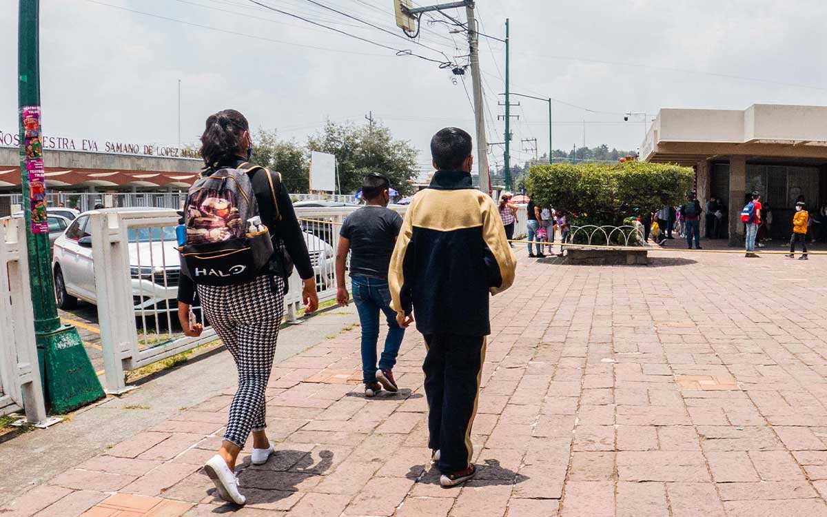 alumnos de educacion basica en puente sep de junio 2023