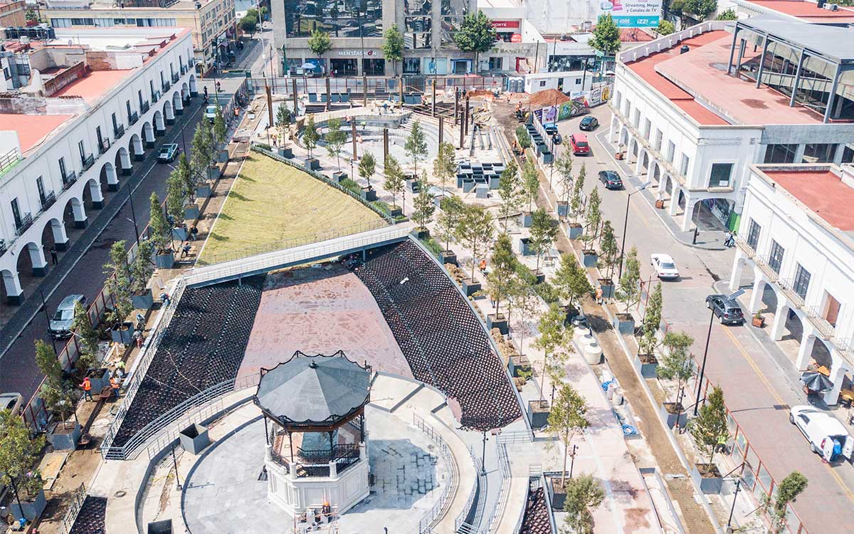 areas verdes d ela nueva plaza gonzalez arratia de toluca