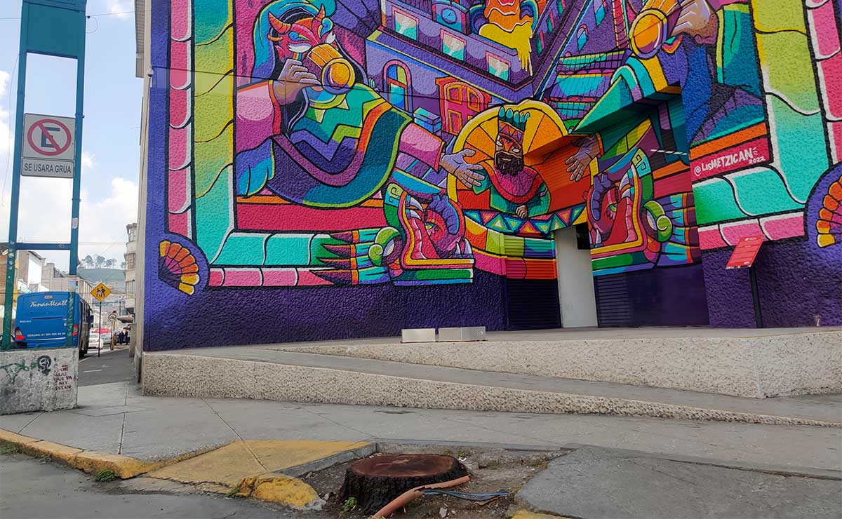 Talan árbol frente al centro tolzú