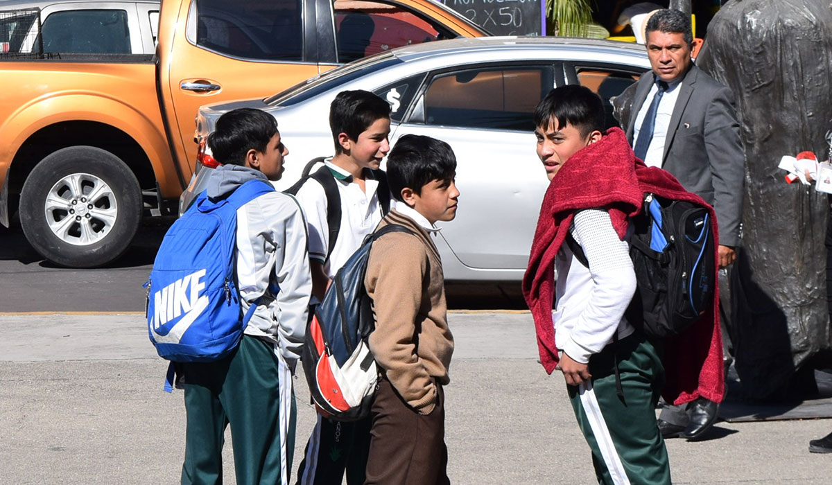 Checa que Estados suspenden clases por las altas temperaturas ocasionadas por la tercera ola de calor y cuál adelanta el cierre de ciclo.
