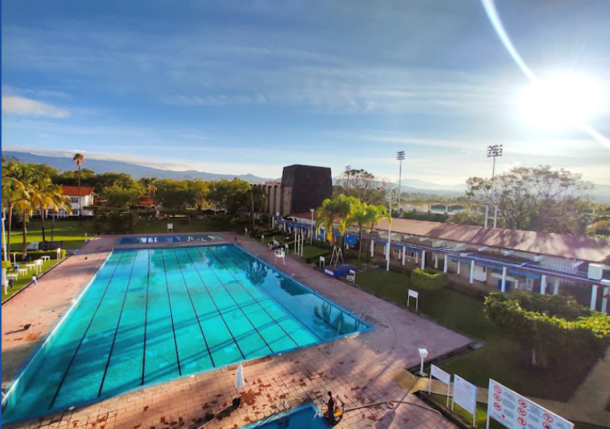 centros vacaionales de imss ponene promoción para el día del padre 2023, vista de alberca de oaxtepec