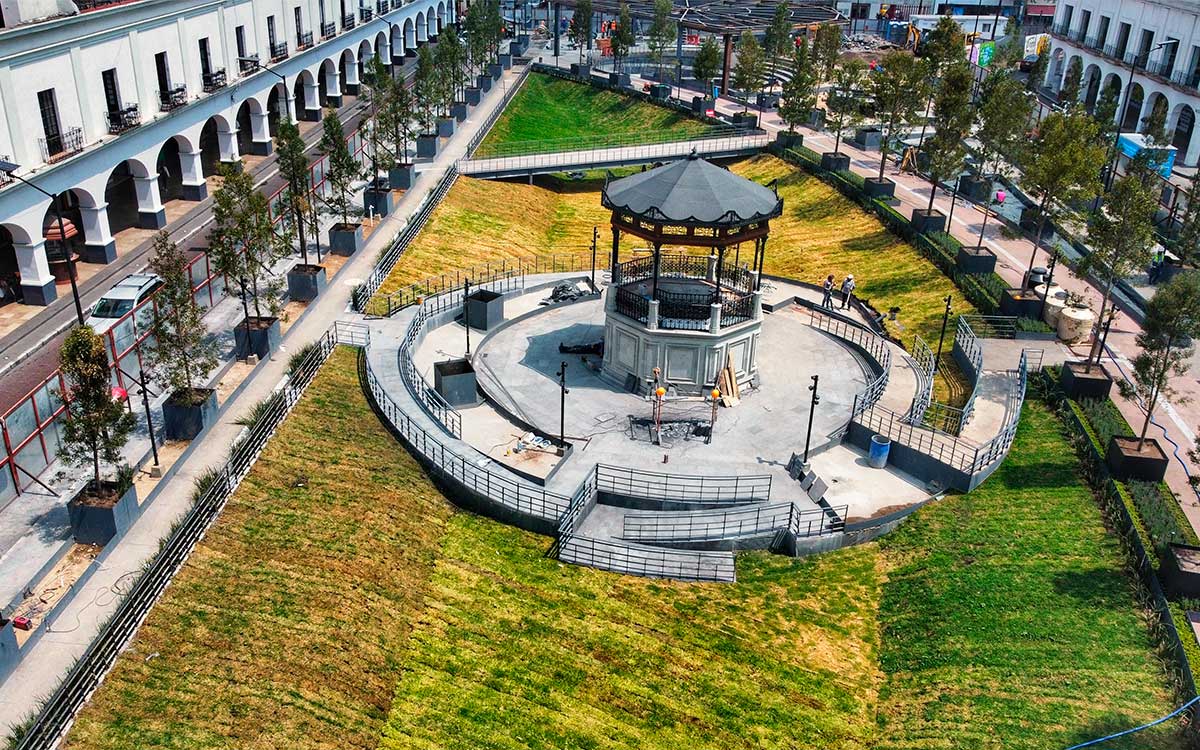 plaza gonzález arratia de toluca