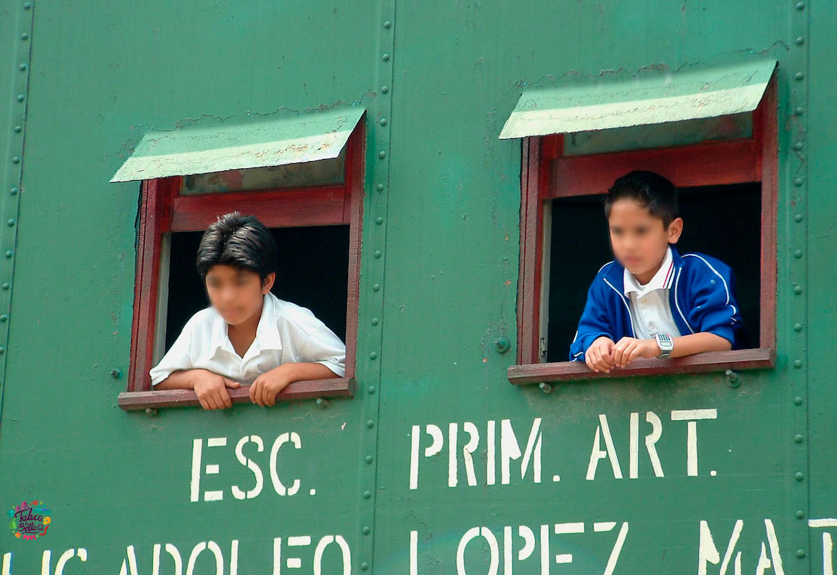 Escuela primaria en un vagón en Naucalpan
