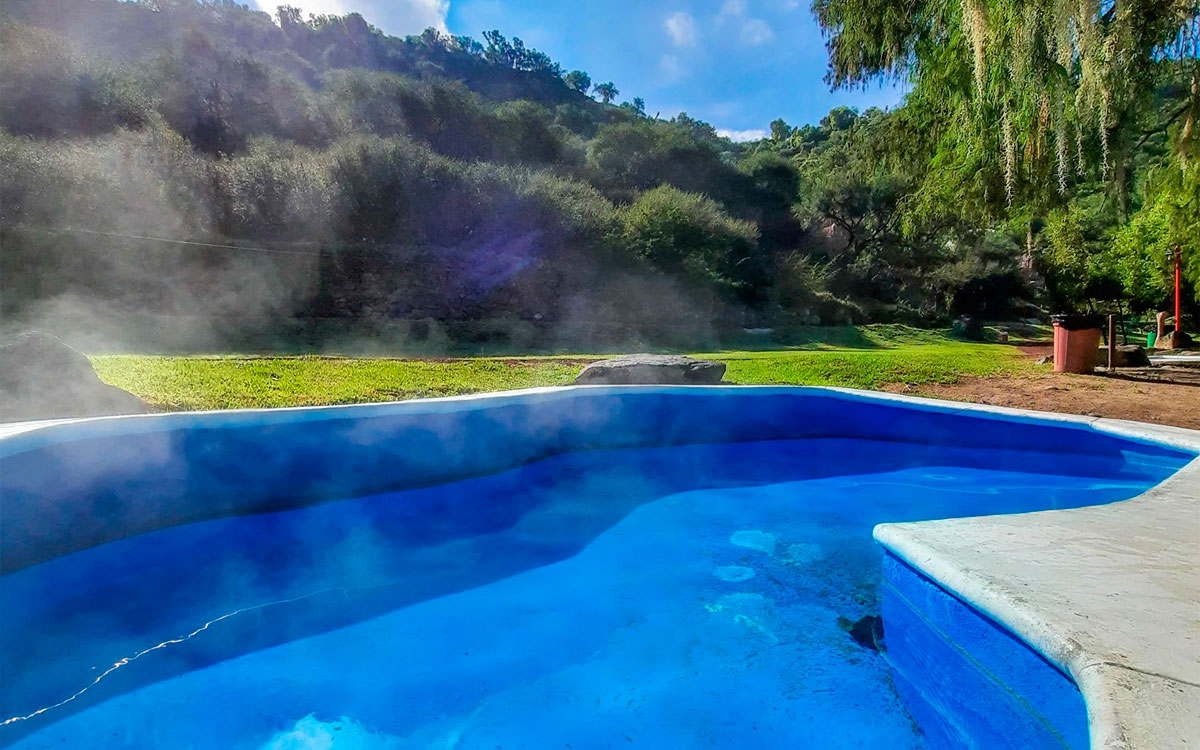 aguas termales de las Pocitas de Tlacotlapilco