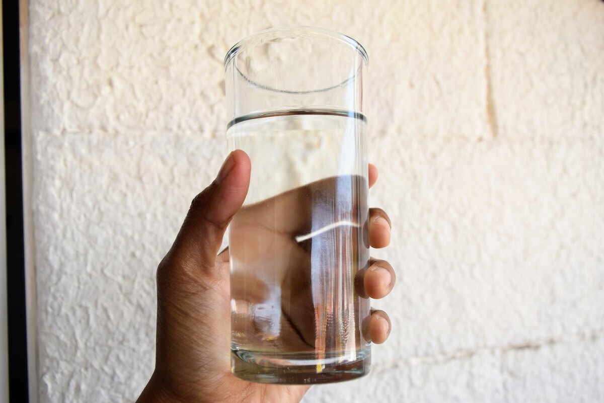 imagen de vaso por litros de agua que debes tomar
