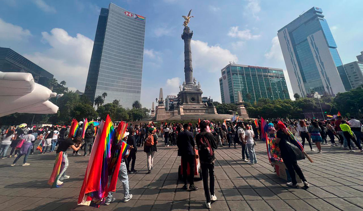 Prepárate para la marcha LGBT+ de la CDMX 2023, te contamos todo lo que debes saber sobre este importante evento de inclusión y diversidad.