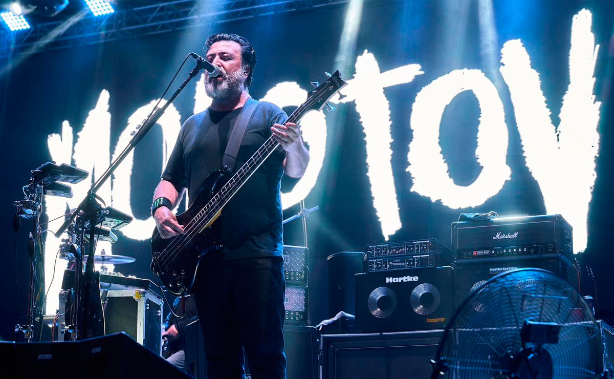 Molotov en concierto en el Foro Pegaso de Toluca por parte de Mexiquense Radio