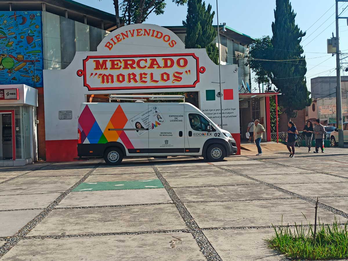 Trámite de la licencia de conducir en las unidades móviles