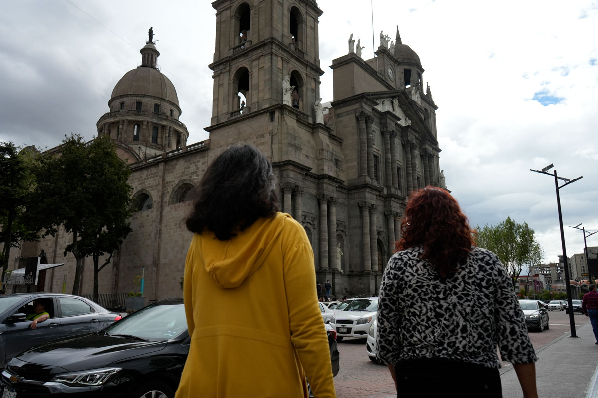 CIERRE DE AVENIDAS IMPORTATES DE TOLUCA POR REENCARPETAMIENTO Y ACTIVIDADES INFANTILES