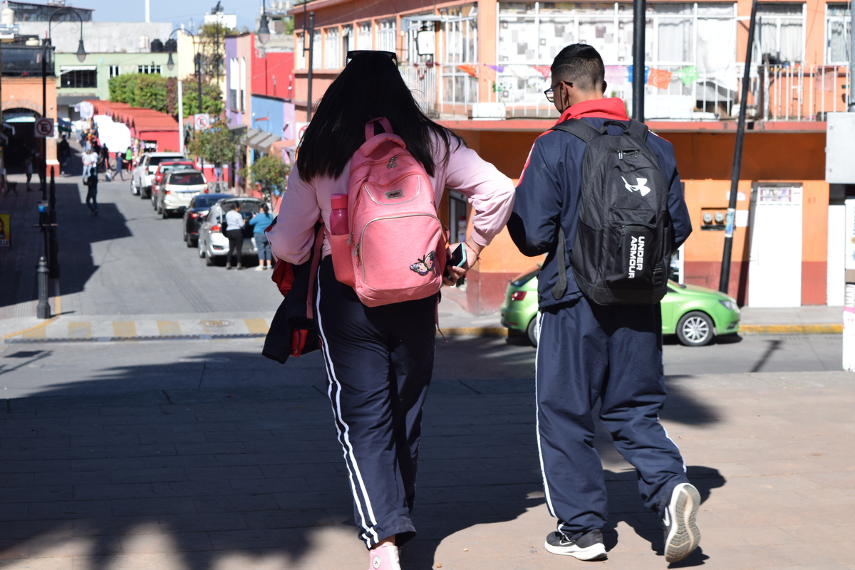 Imagen de alumnos por paeb