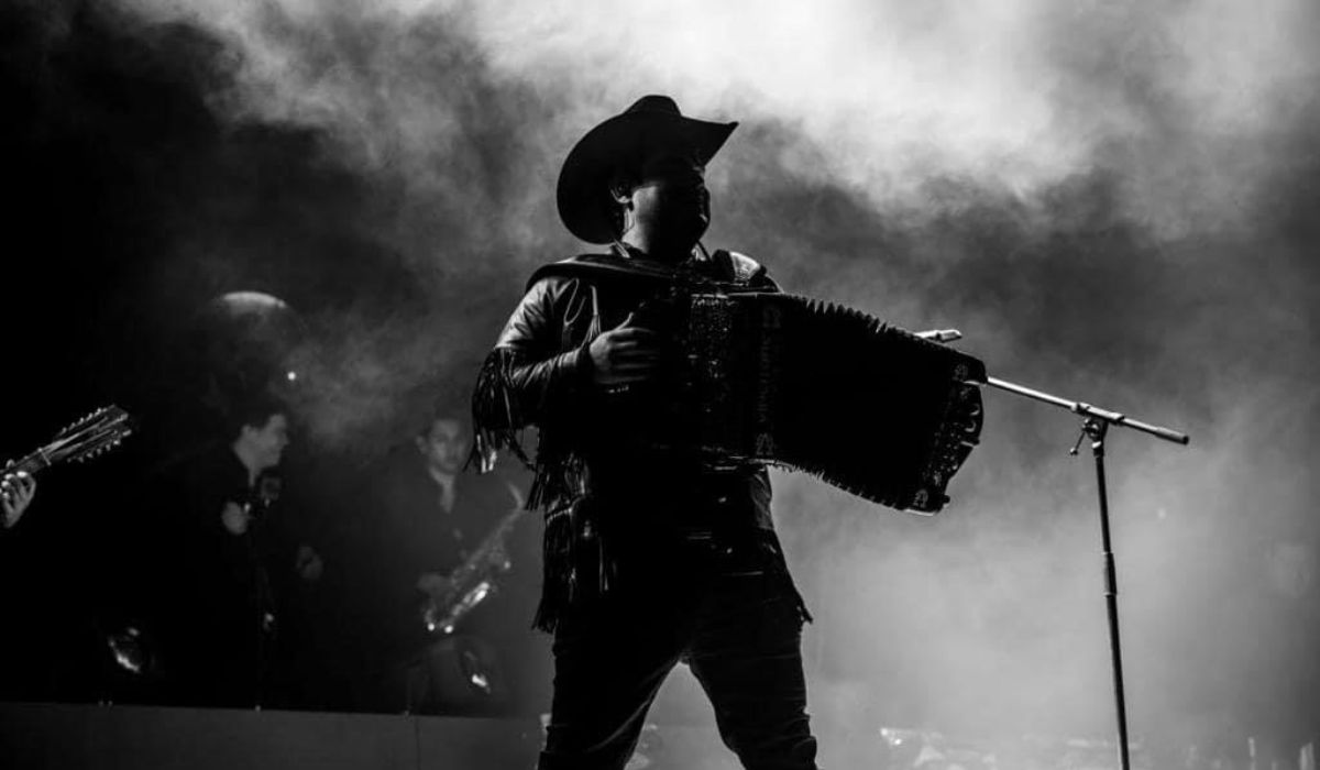 Presentación de Alfredo Olivas en México