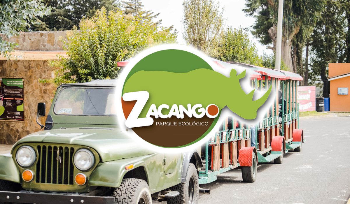 Personas visitando el Zoológico de Zacango